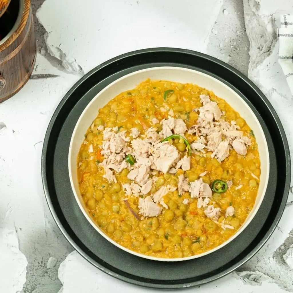 Tuna with Peas On Stone